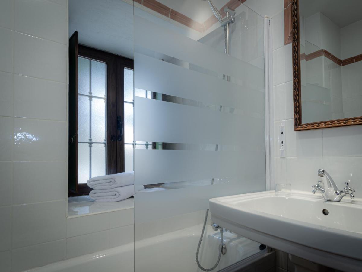 Posada Pena Pintada By Vivere Stays Cercedilla Eksteriør billede