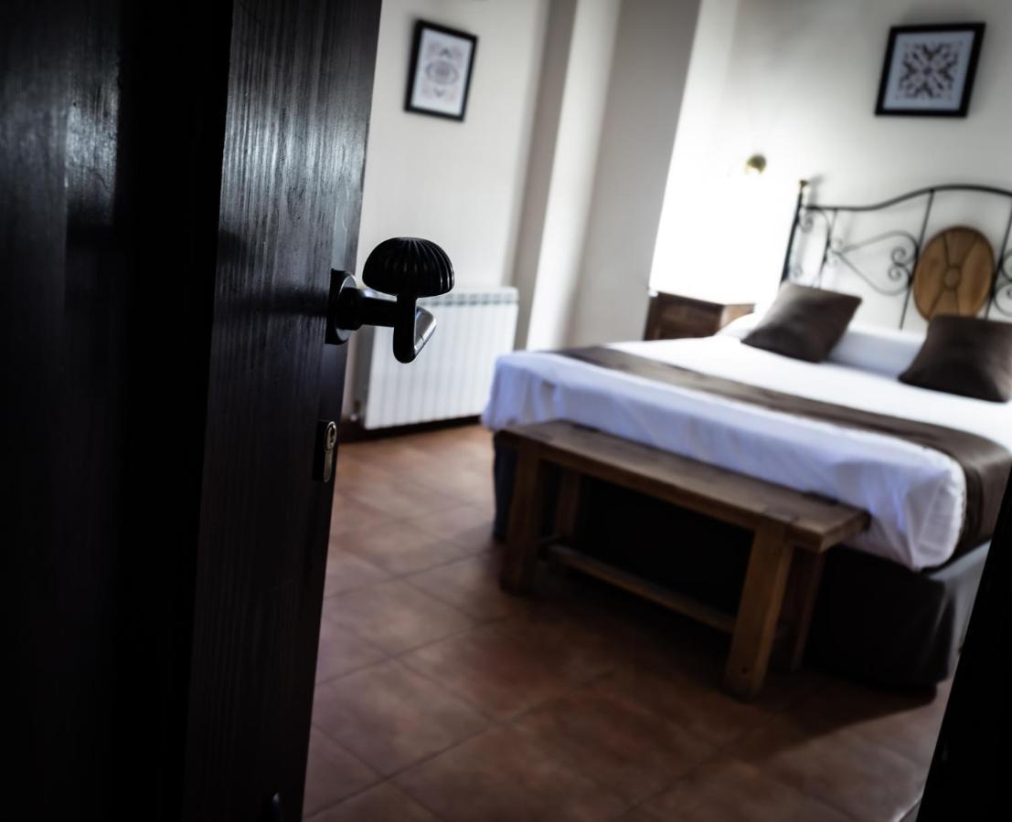 Posada Pena Pintada By Vivere Stays Cercedilla Eksteriør billede